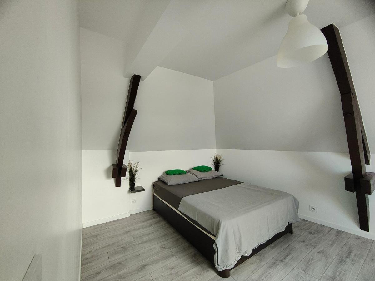 Les Lofts De Provins: Apt 4 Exterior photo